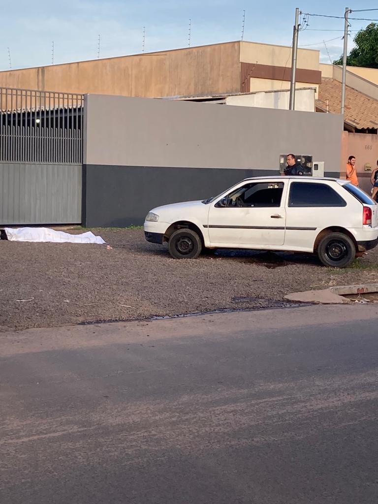 Olhar 67 - Homem é morto a tiros após perseguição em Campo Grande