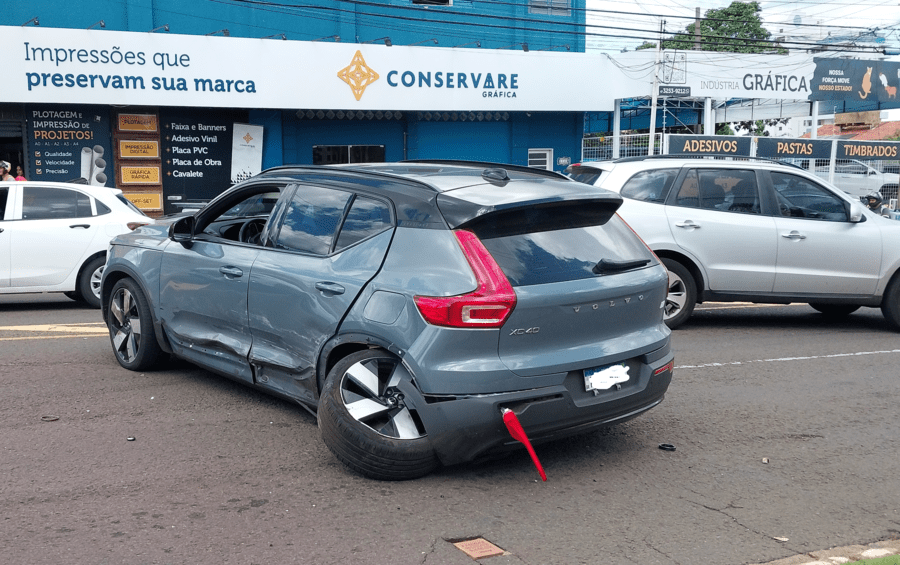Acidente na avenida Ceará causa transtornos a motoristas na tarde desta quarta-feira 2 Olhar 67 - Acidente na avenida Ceará causa transtornos a motoristas na tarde desta quarta-feira