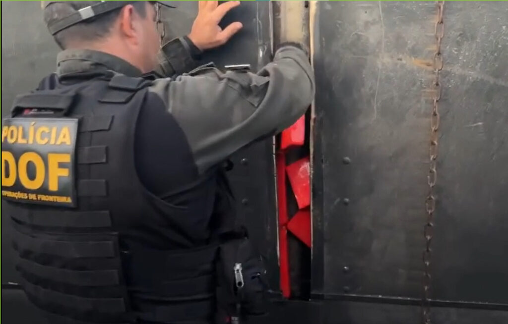 DOF apreende cocaína em fundo falso de carreta em Dourados 1 Olhar 67 - DOF apreende cocaína em fundo falso de carreta em Dourados