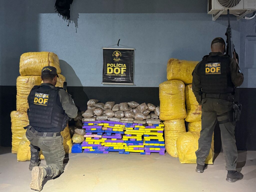 DOF apreende 350 quilos de drogas em veículo abandonado em Iguatemi 2 Olhar 67 - DOF apreende 350 quilos de drogas em veículo abandonado em Iguatemi