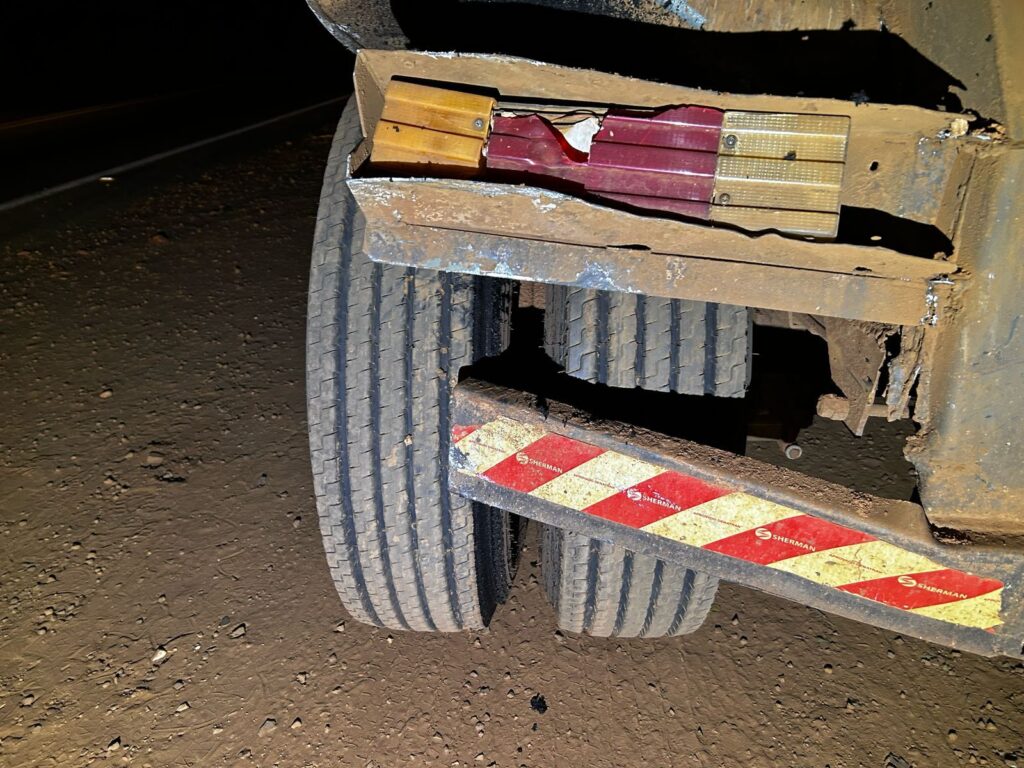 Olhar 67 - Carreta entra na rodovia e provoca colisão com veículo em Campo Grande