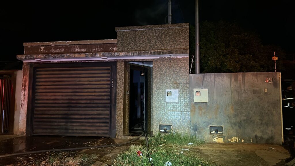 Olhar 67 - Conflito entre casal provoca incêndio e destrói residência em Campo Grande