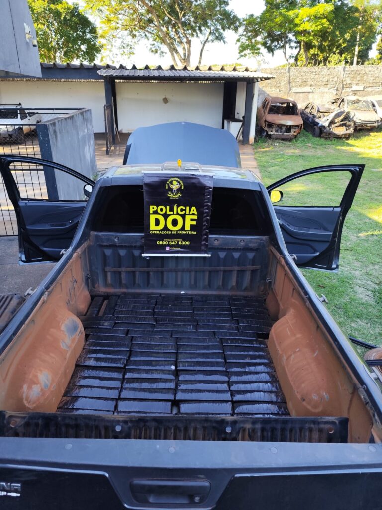 Olhar 67 - Policiais do DOF apreendem drogas escondidas em compartimentos de carro em Tacuru
