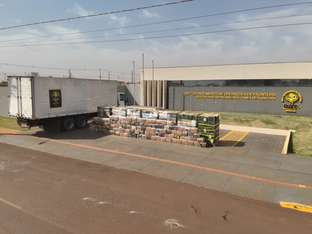 Olhar 67 - DOF apreende 2,7 toneladas de maconha escondidas em carga de ovos em Santa Rita do Pardo