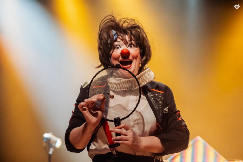 Olhar 67 - Mixi Pé na Estrada leva circo e teatro para 5 cidades do Estado no mês da Primeira Infância