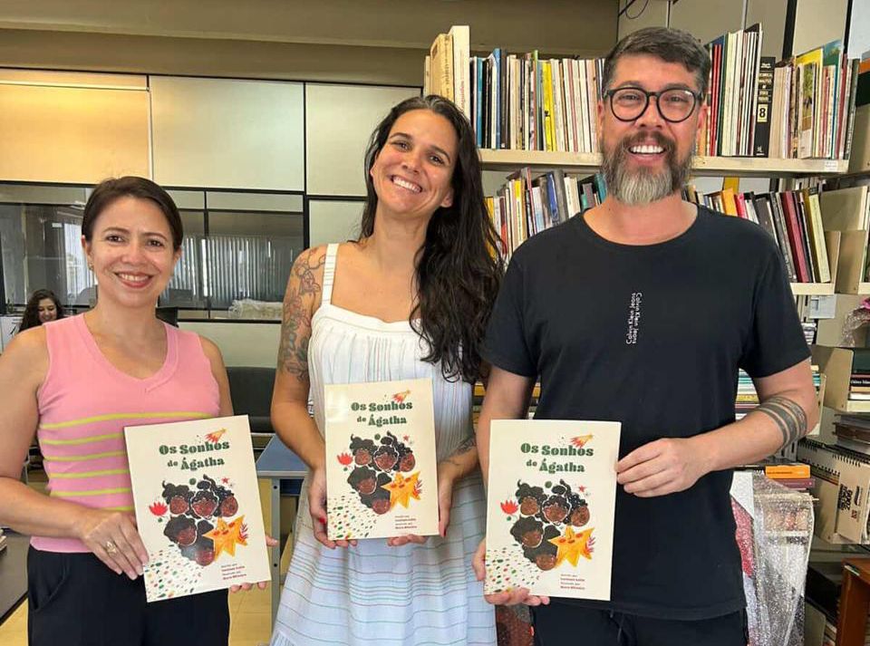 Olhar 67 - Escritora apresenta livro sobre garota cientista na Bienal Pantanal