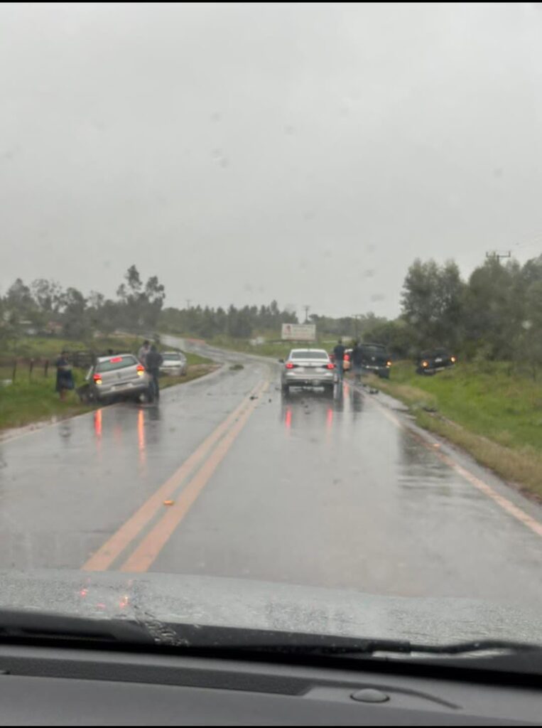 Olhar 67 - Chuvas e ventos fortes atingem o centro-sul de Mato Grosso do Sul e provocam acidentes