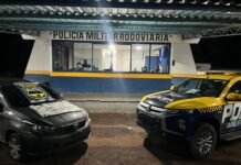 Compartimento secreto em carro paulista esconde 12 quilos de haxixe marroquino em Amambai