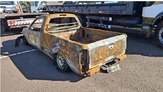 Olhar 67 - Dois presos por invadir empresa, matar cão a facadas, furtar veículo e incendiar carro